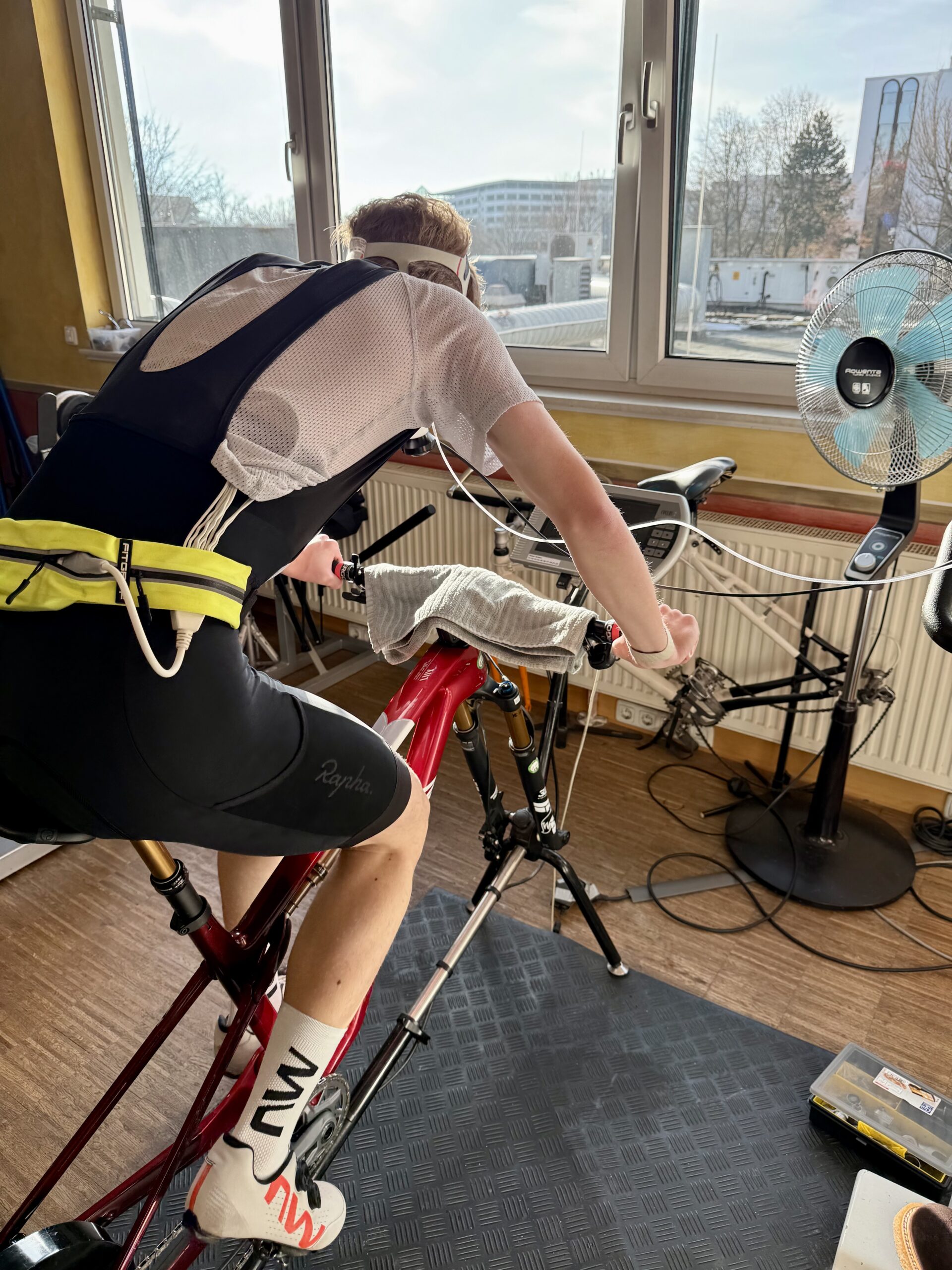 Paul Schrecker nach dem ersten medizinischen Leistungstest in Regensburg